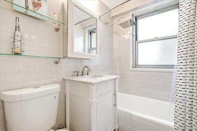 Welcome to this rarely available, most coveted, south facing - photo 22