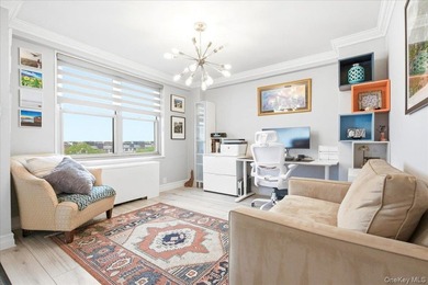 Welcome to this rarely available, most coveted, south facing - photo 27