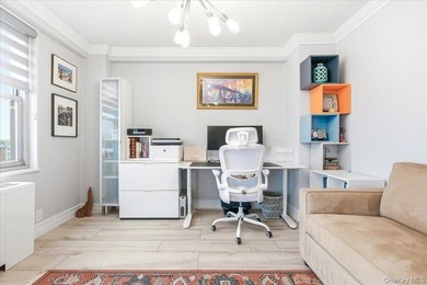 Welcome to this rarely available, most coveted, south facing - photo 28
