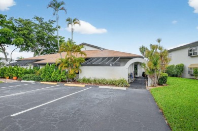 Lake Home For Sale in Delray Beach, Florida