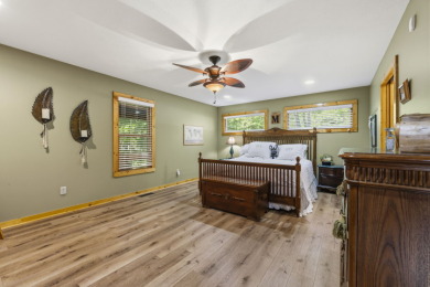 Beautiful Lakefront Retreat with Private Dock - photo 13
