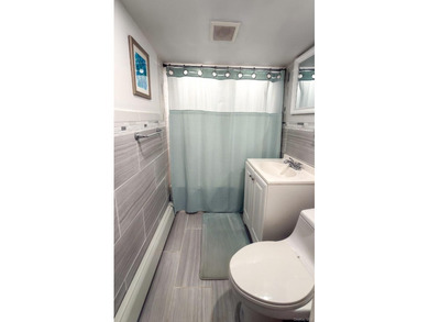 Welcome to this sun-drenched, impeccably maintained 3-bedroom, 2 - photo 14