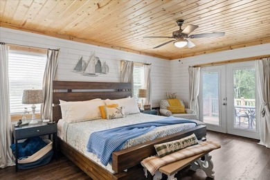 Welcome to the Reel Lazy Lake House, a fully furnished - photo 14