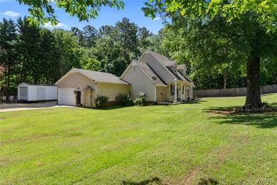 Welcome to this stunning 4-bedroom, 3-bathroom home designed for - photo 3