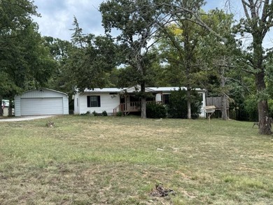 Pomme de Terre Lake Home Sale Pending in Wheatland Missouri