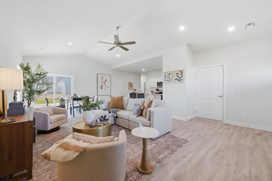 Welcome to the Hamilton floor plan by Liberty Communities! This - photo 5