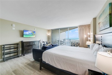 Endless Views from the comfort of your bed. This 5th floor condo - photo 5