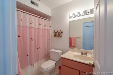3 Bedroom, 3 Bath lakefront condo in Regatta Bay Condominiums at - photo 24