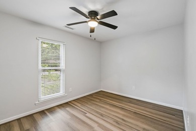 Discover this wonderful three-bedroom, two-bathroom brick ranch - photo 28