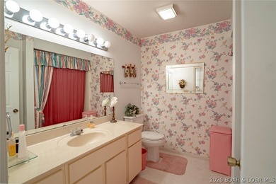 3 Bedroom, 3 Bath lakefront condo in Regatta Bay Condominiums at - photo 30