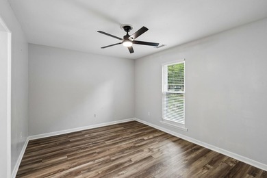 Discover this wonderful three-bedroom, two-bathroom brick ranch - photo 35