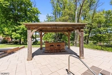 Beautifully updated and designed for the way today's buyers want - photo 37