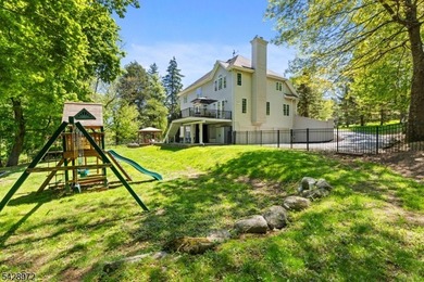 Beautifully updated and designed for the way today's buyers want - photo 40