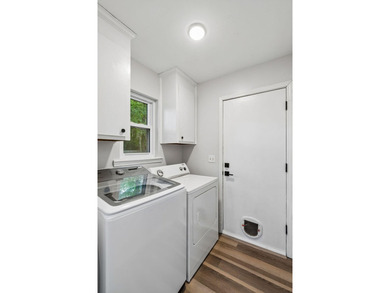 Discover this wonderful three-bedroom, two-bathroom brick ranch - photo 42