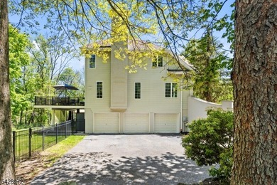 Beautifully updated and designed for the way today's buyers want - photo 42