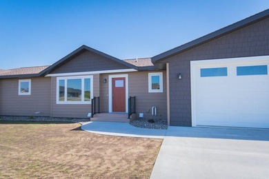 The convenience of one-level living meets the opportunity to - photo 3