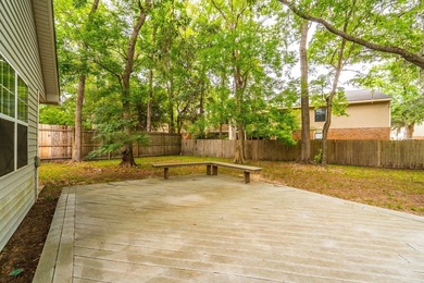 Discover this wonderful three-bedroom, two-bathroom brick ranch - photo 44