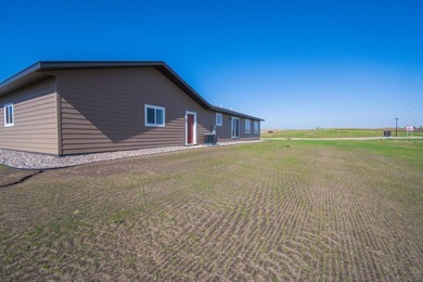 The convenience of one-level living meets the opportunity to - photo 7