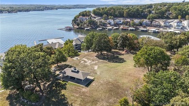 3 Bedroom, 3 Bath lakefront condo in Regatta Bay Condominiums at - photo 48