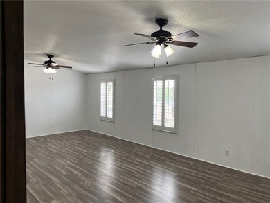 695 S Vista - Double wide manufactured home with large primary - photo 6