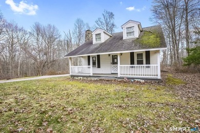 Tucked away on a private rural lot in scenic Salem, this - photo 2