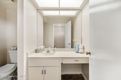 WELCOME TO YOUR DREAM RIVERFRONT COMMUNITY CONDOMINIUM! This - photo 5