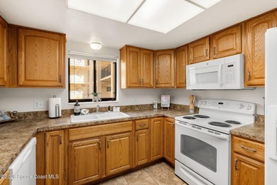 WELCOME TO YOUR DREAM RIVERFRONT COMMUNITY CONDOMINIUM! This - photo 8