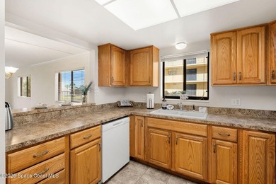 WELCOME TO YOUR DREAM RIVERFRONT COMMUNITY CONDOMINIUM! This - photo 10