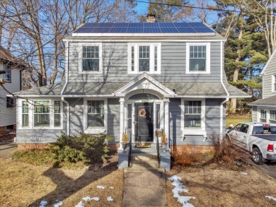 Lake Home Sale Pending in Hamden, Connecticut