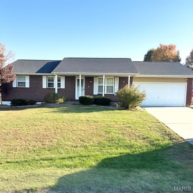 Lake Home For Sale in Edwardsville, Illinois