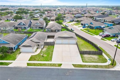 Located in Flour Bluff, this 3 bedroom, 2 bathroom home offers 7 - photo 2