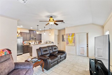 Located in Flour Bluff, this 3 bedroom, 2 bathroom home offers 7 - photo 5