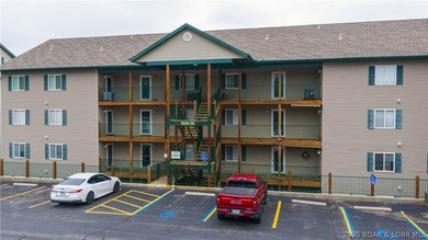 Located just outside of Camdenton in the sought-after Cedar Glen - photo 31