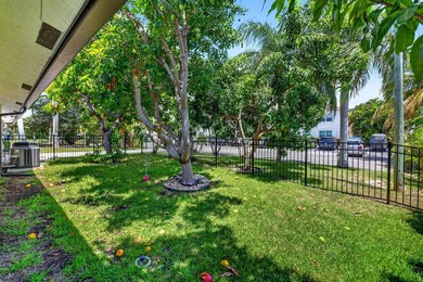 MOVE-IN READY! Rare waterfront retreat on a quiet cul-de-sac in - photo 47