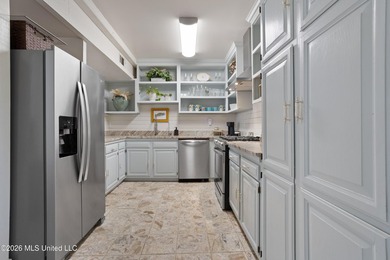Tucked away on the charming and distinctive Father Ryan Avenue - photo 14