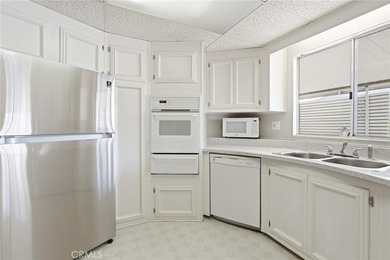 Welcome home to this charming and inviting 2-bedroom, 2-bath - photo 14