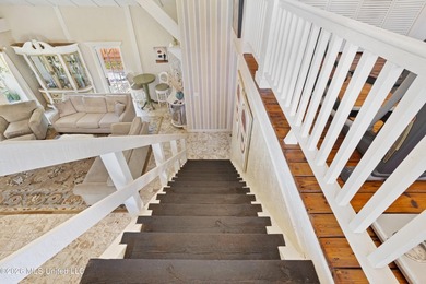 Tucked away on the charming and distinctive Father Ryan Avenue - photo 28