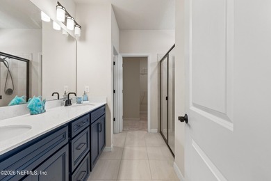 Welcome home to this stunning, like-new 2022 construction - photo 33