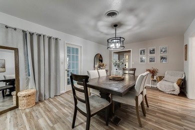 Located near the golf course, 1105 Crescent Dr offers 3 bedrooms - photo 8