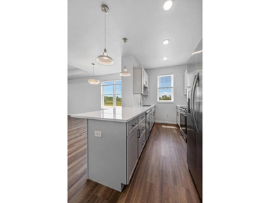 Gorgeous new-build 2BR/2BA zero-entry ranch condominium near - photo 11