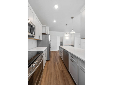 Gorgeous new-build 2BR/2BA zero-entry ranch condominium near - photo 13