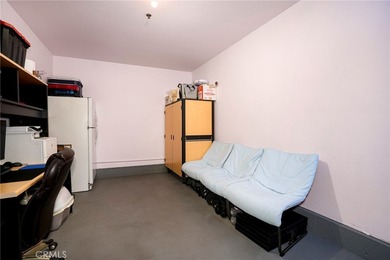 BONUS ROOM + MOVE-IN READY! Welcome to this beautifully updated - photo 15