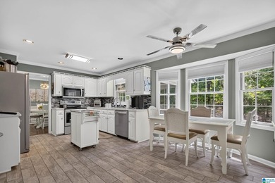 *PARADISE IN CALERA* Escape to the perfect blend of comfort - photo 17