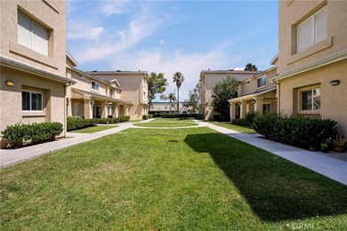 BONUS ROOM + MOVE-IN READY! Welcome to this beautifully updated - photo 17