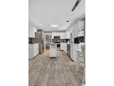 *PARADISE IN CALERA* Escape to the perfect blend of comfort - photo 18