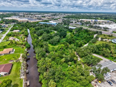 Located directly on the highly traveled Tamiami Trail (U.S. 41) - photo 9