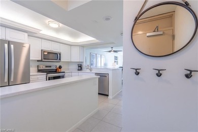 Beachfront condo with 2 bedrooms and 2 bathroom. Spectacular - photo 2