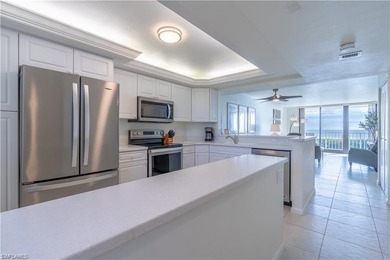 Beachfront condo with 2 bedrooms and 2 bathroom. Spectacular - photo 3