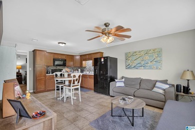 *PARADISE IN CALERA* Escape to the perfect blend of comfort - photo 28