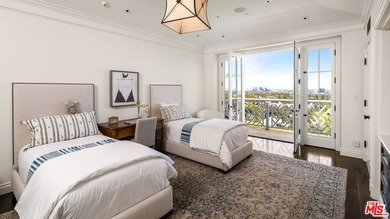 Perched in the premier Palisades Riviera enclave, this - photo 28